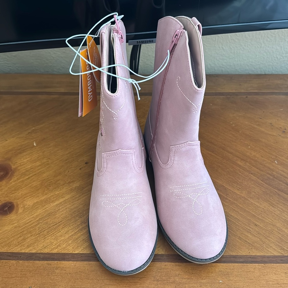Cowgirl Boots Pink w/ Hearts Size 2 Youth